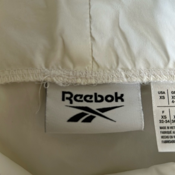 ⭐️VINTAGE⭐️ Reebok performance jacket - Picture 2 of 3